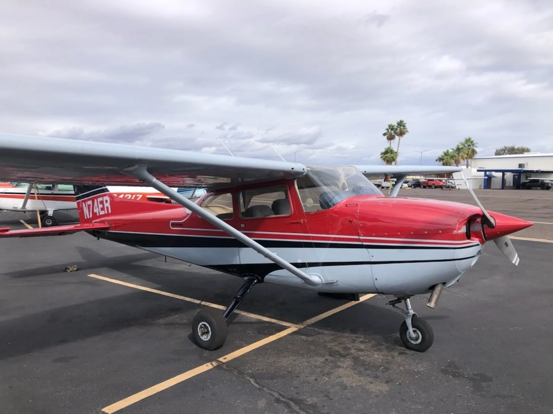 Cessna 172 N N74ER at SimpliFly Flight School