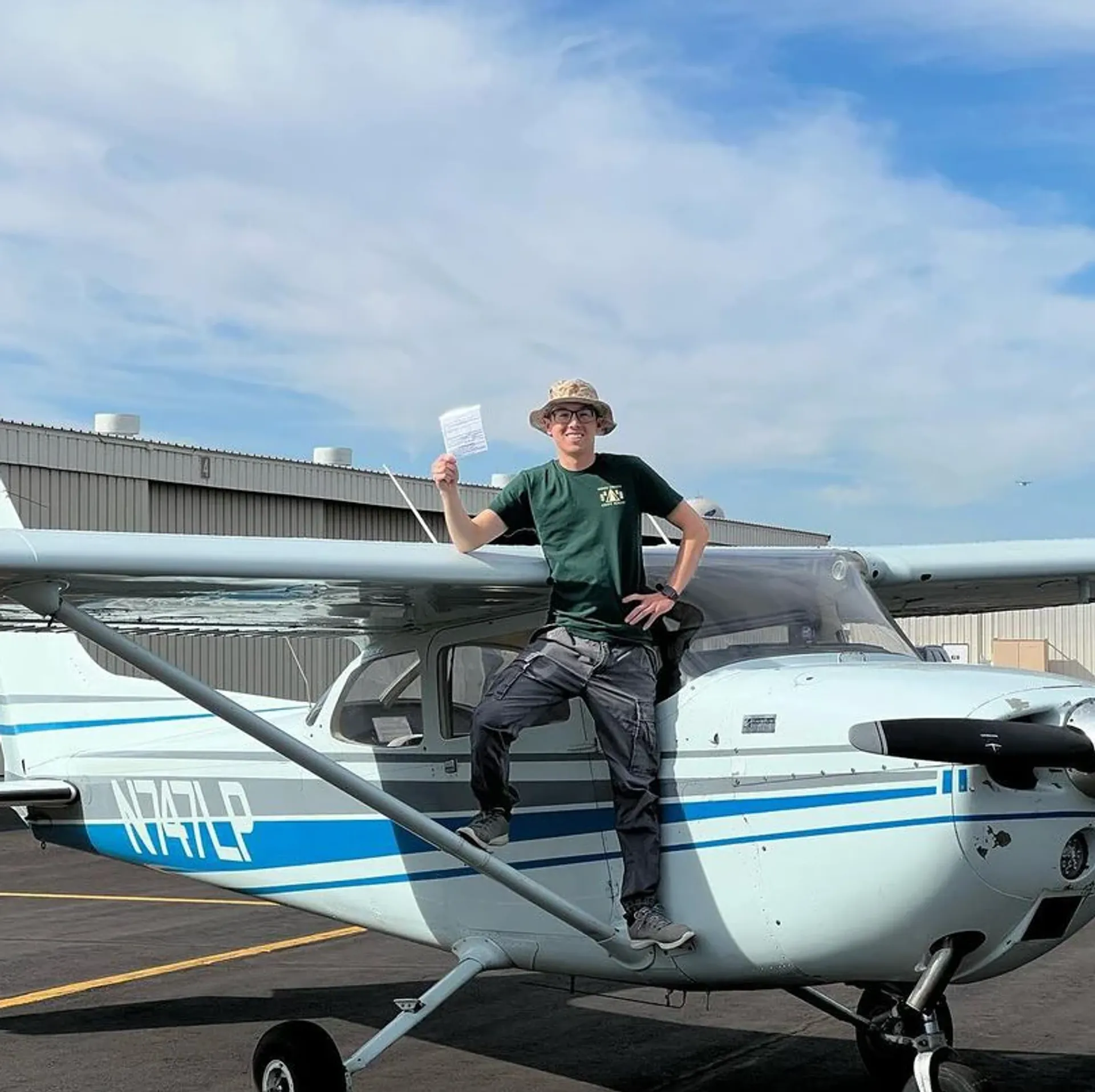 SimpliFly Flight School Team at the runway