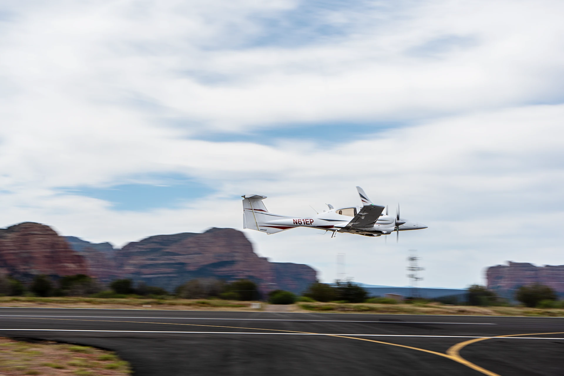 The Role of Advanced Avionics in Modern Flight Training